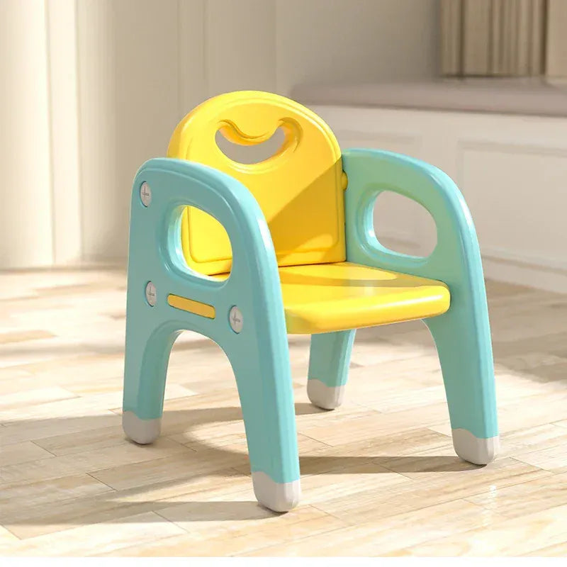 Cocon Montessori Ensemble Table Et Chaises En Plastique Pour Enfant